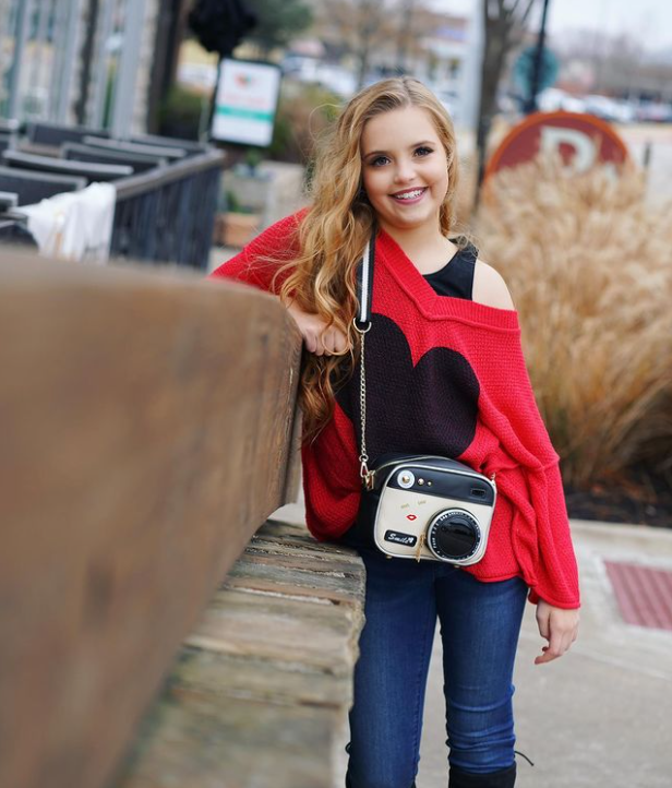 Flashy Camera Handbag 📸